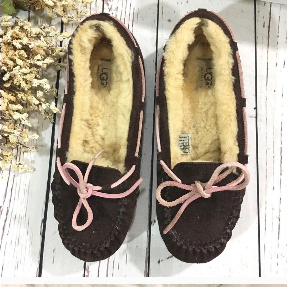 Ugg Dakota moccasin suede sheepskin slippers